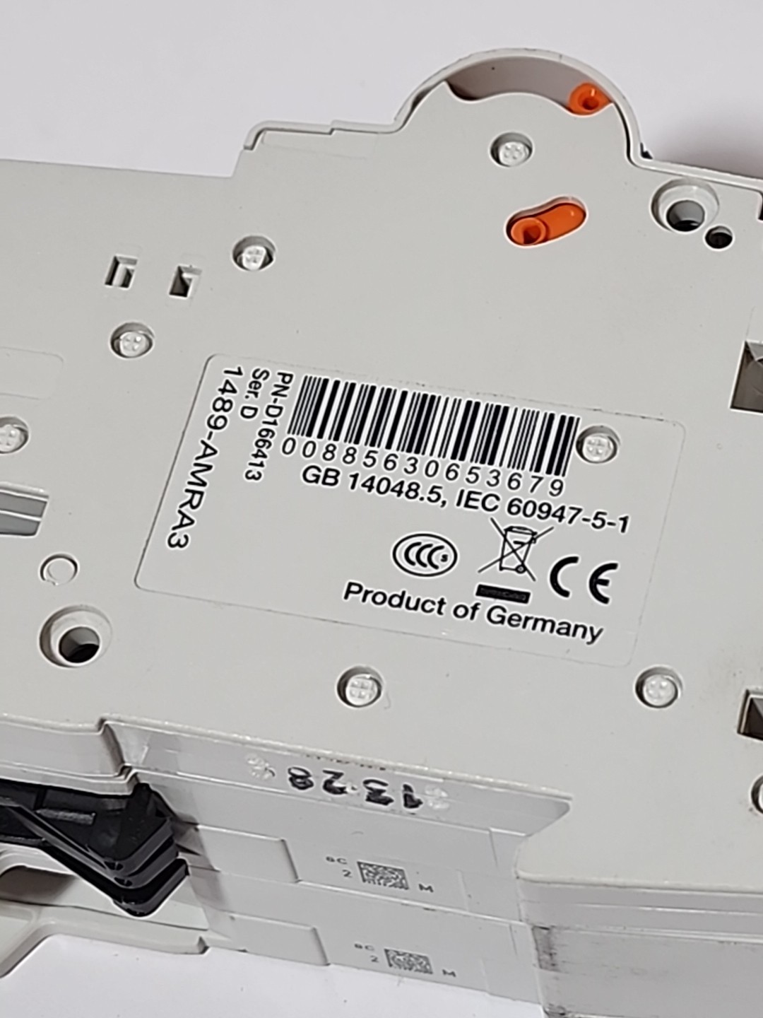 Allen Bradley 1492-SP1C020 Ser C 2A Breaker w/ 1489-AMRA3 Aux Contact Block