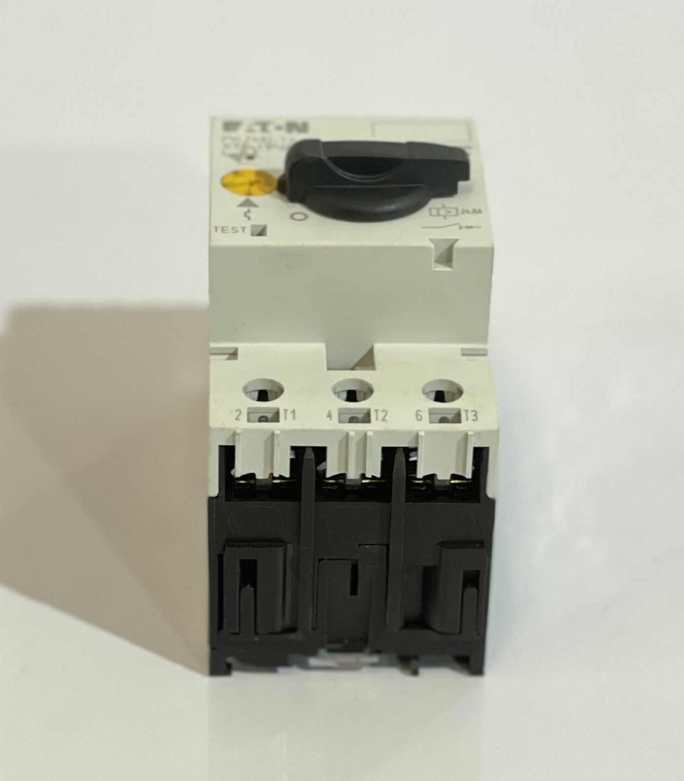 EATON PKZM0-1.6 MOTOR PROTECTION CIRCUIT BREAKER RANGE 1-1.6AMP FAST SHIPPING