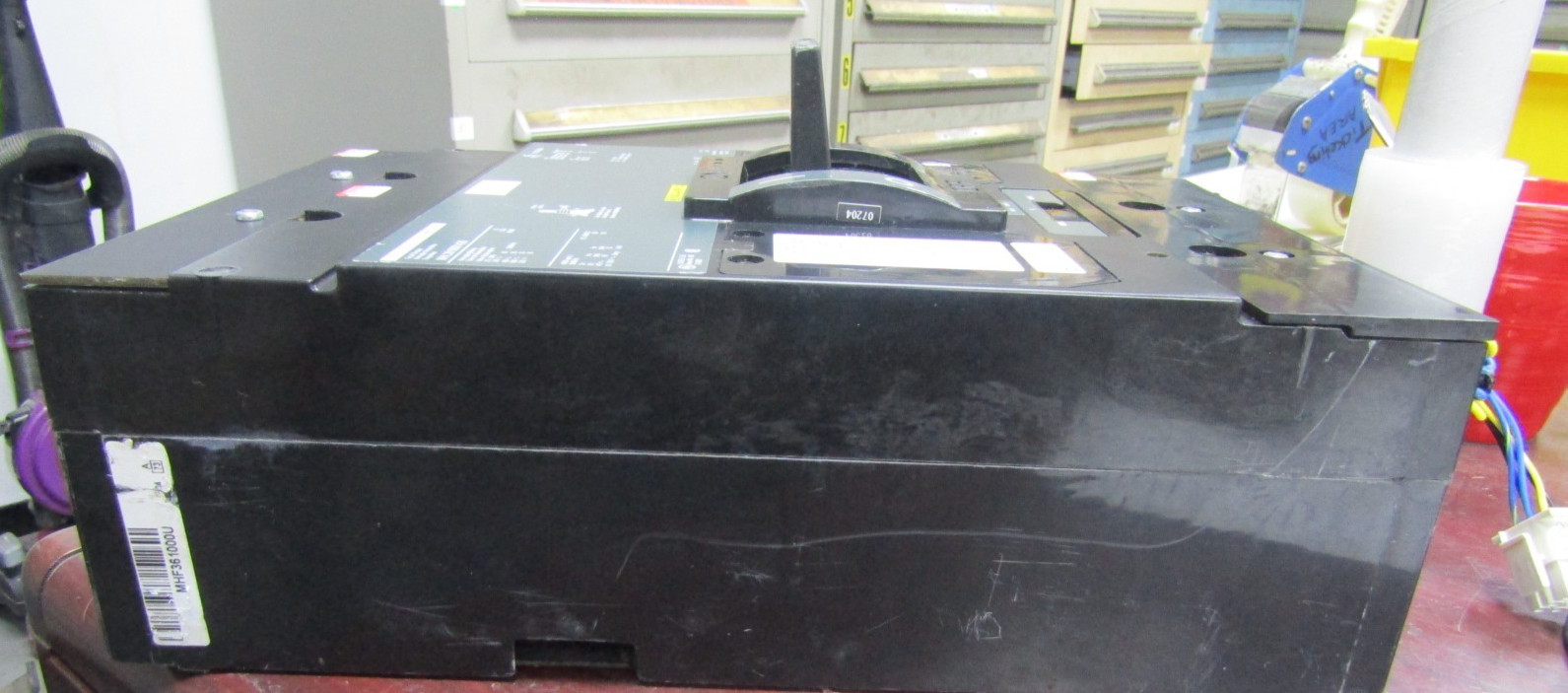 😍SQUARE D 1000A CIRCUIT BREAKER WITH SHUNT AND AUX 600VAC/250DC MHL3610001426