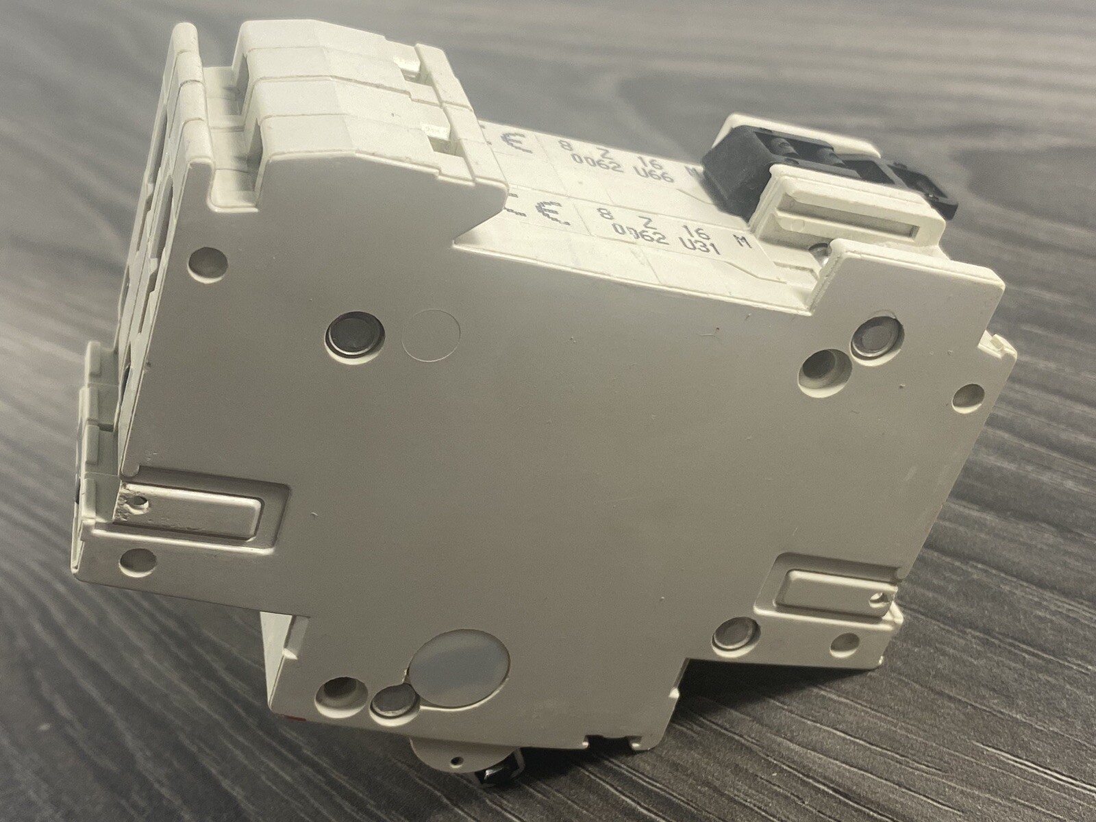 ABB S282UC-Z16 S 282 UC Z 16 Miniature Circuit Breaker 2-Pole Z-Curve – USA