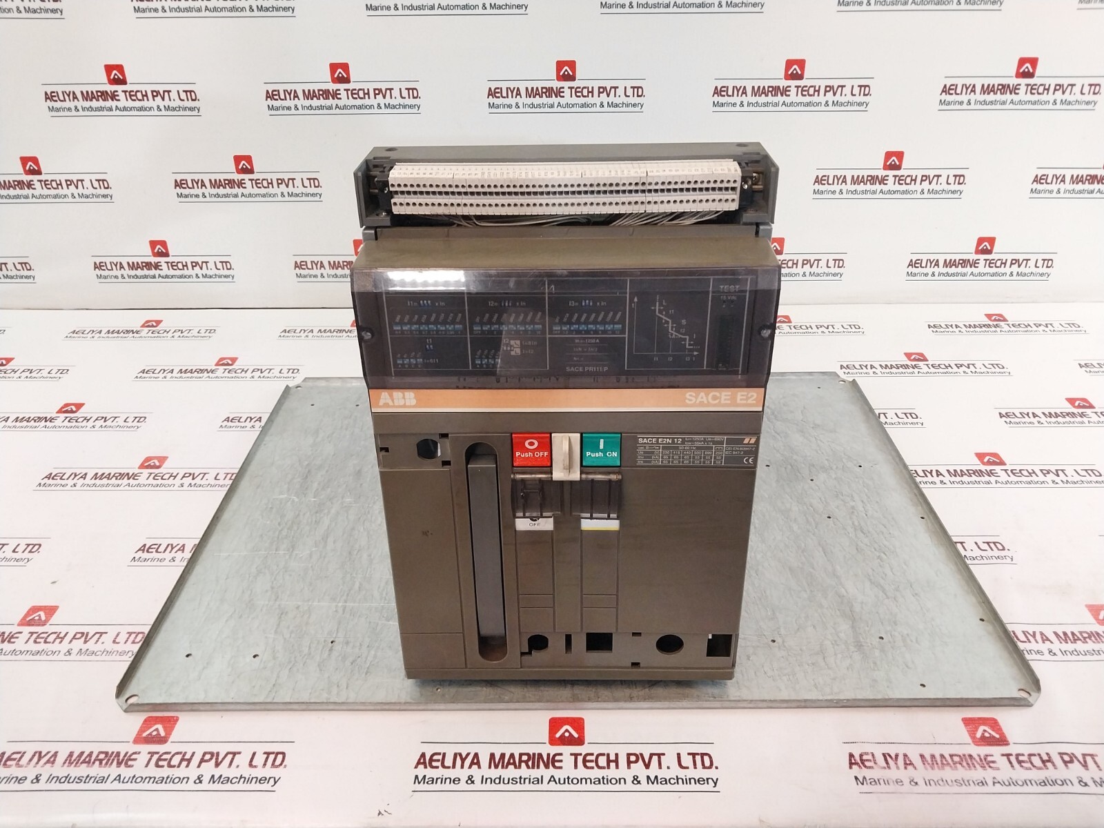 ABB SACE E2N 12 Circuit Breaker 690V 55KA X 1S 110-120V 50-60HZ 1250A