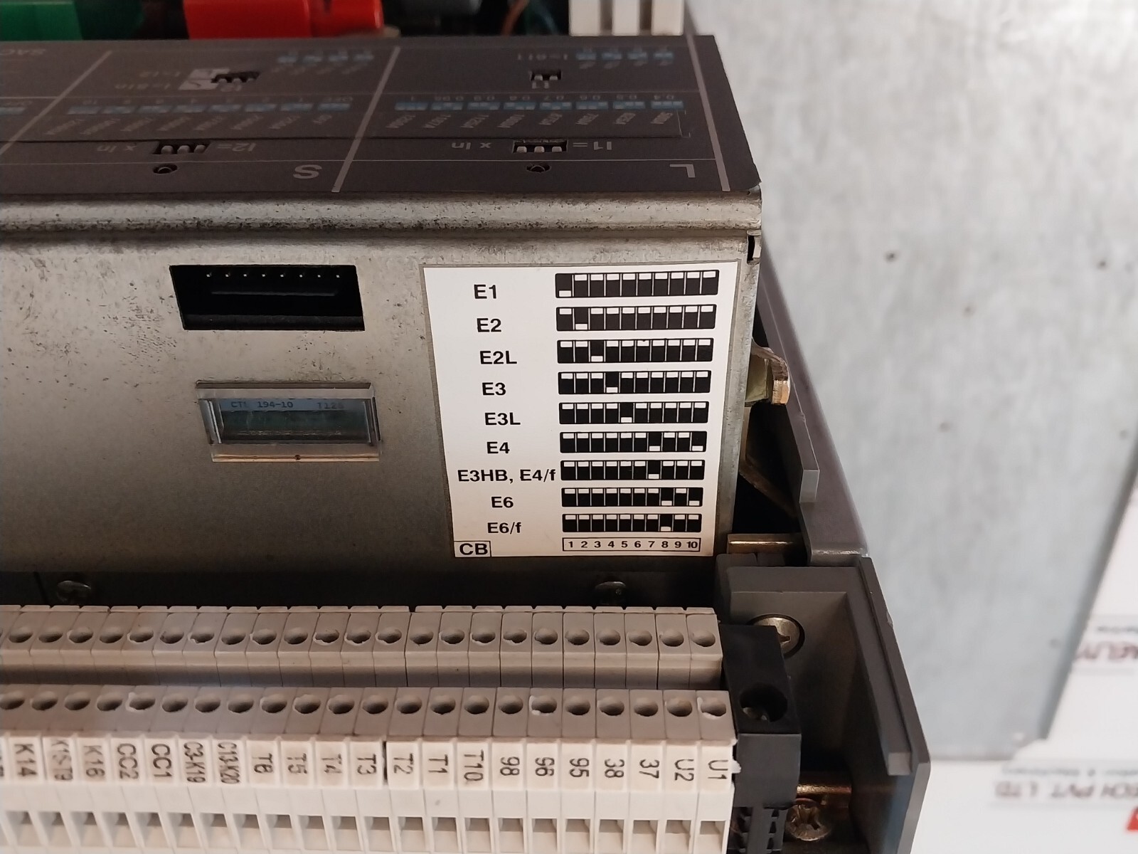ABB SACE E2N 12 Low Voltage Air Circuit Breaker 15VDC 1250A 690V 55kA X 1s