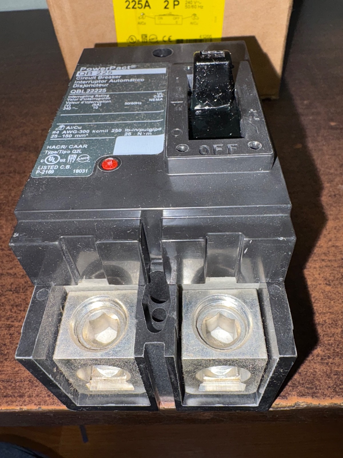 NEW QBL22225 225 AMP 2 POLE CIRCUIT BREAKER S23