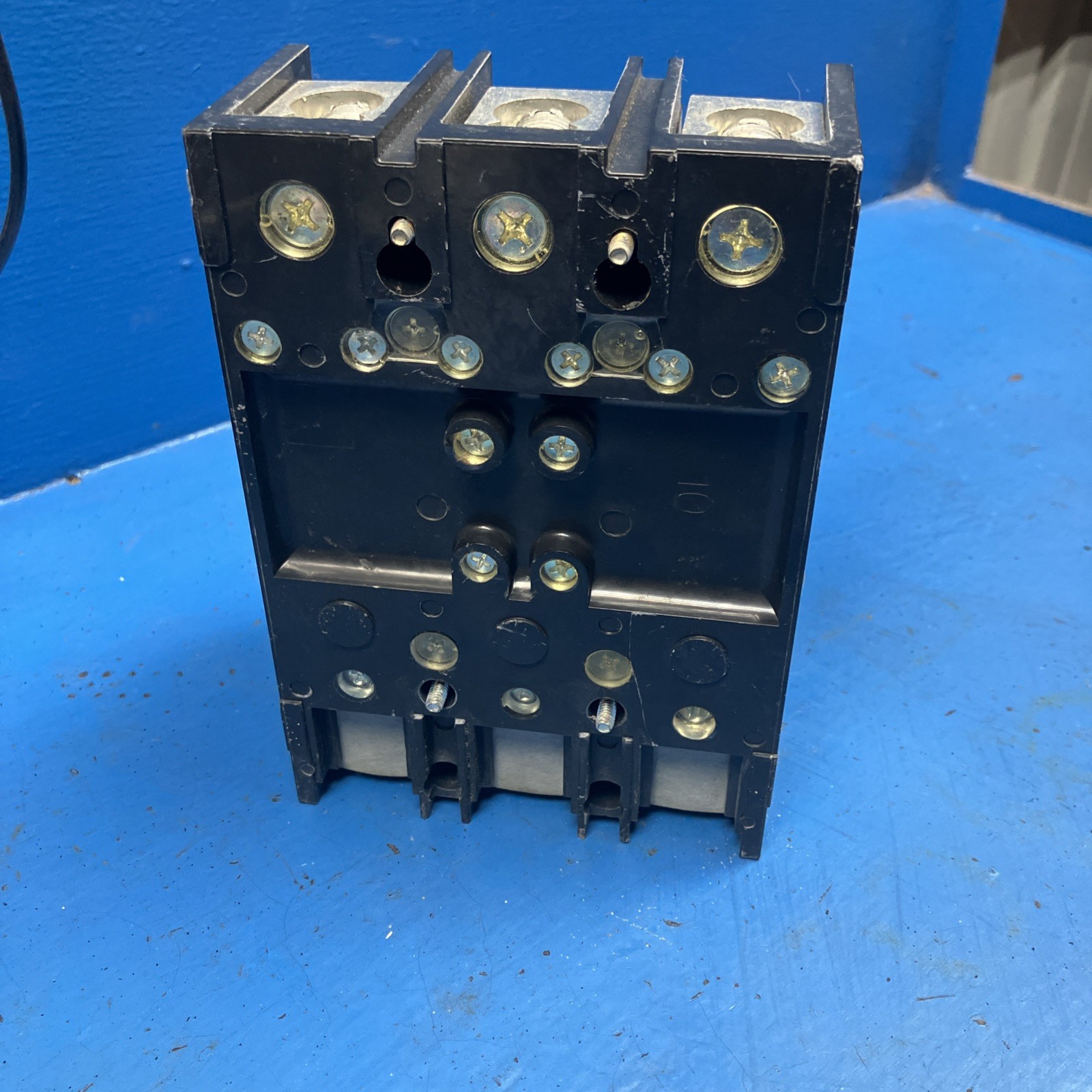 Square D Schneider Electric QDL32200 breaker