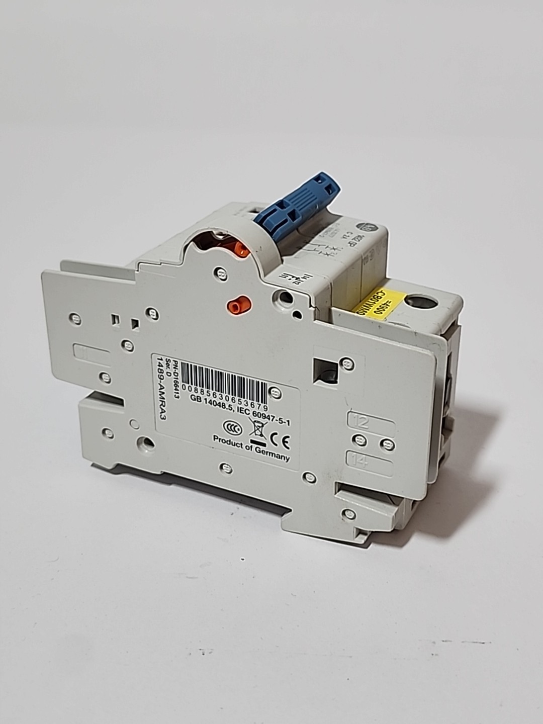 Allen Bradley 1492-SP1C020 Ser C 2A Breaker w/ 1489-AMRA3 Aux Contact Block