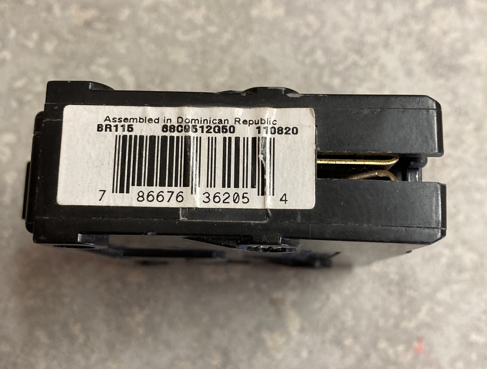 New Eaton BR115 15 Amp 1 Pole 120VAC Type C115 Cutler Hammer Plug in Breaker NOS