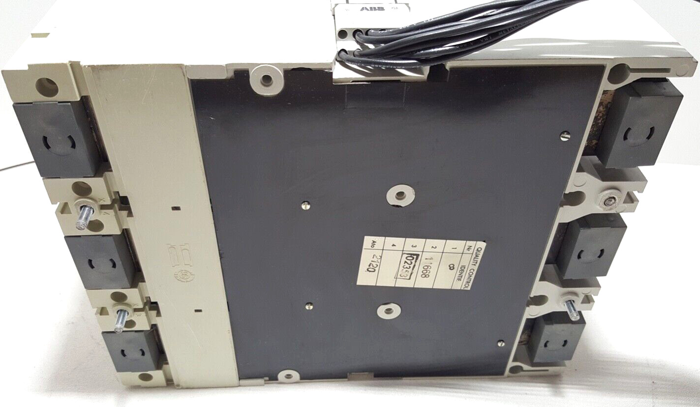 ABB SACE S6N 3P 600A S6N600BW ISOMAX TMAX +ABB KT6M4 MTR OPR T6 110-125VAC/DC