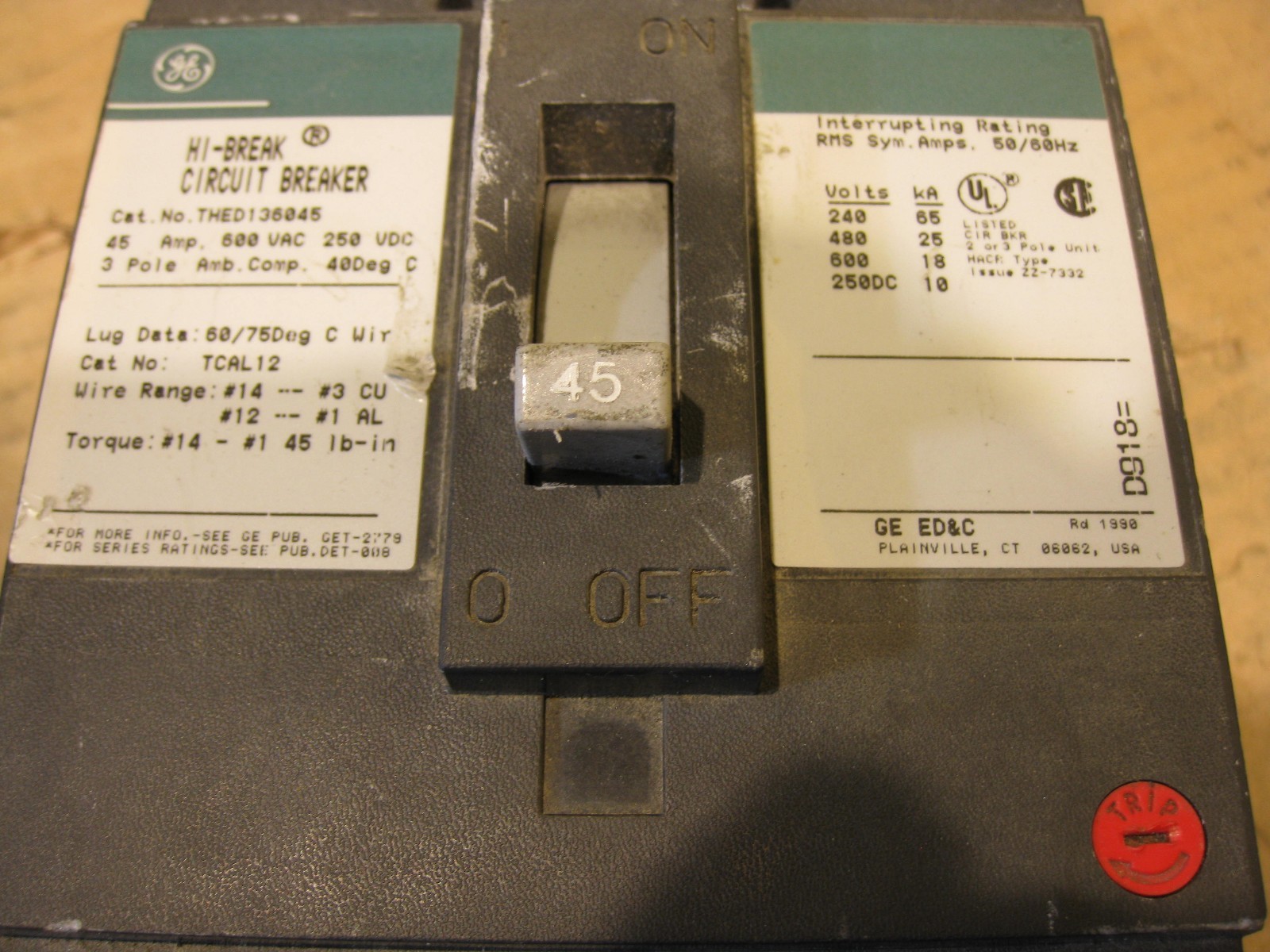 GE THED136045 HI-Break 45 A Circuit Breaker 600V 3 Pole Green Label 45 AMP