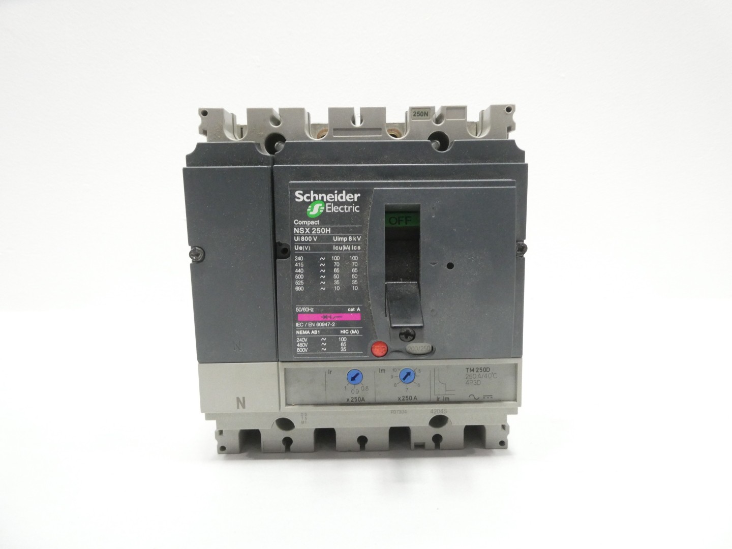 Schneider LV431800 NSX-250H Molded Case Circuit Breaker 250a 240/480/600v-ac 4p