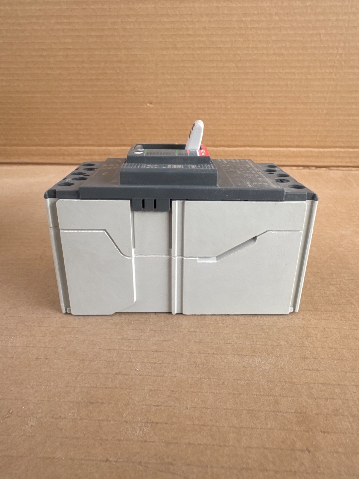 ABB XT1N 160 1SDA067417R1 125 A Circuit Breaker