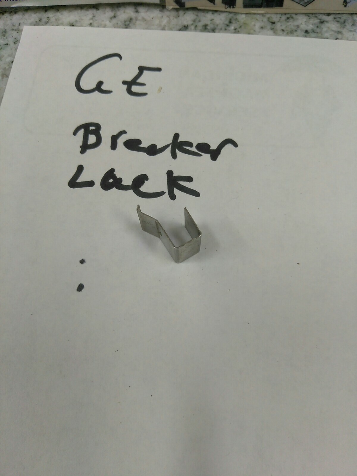 GENERAL ELECTRIC THL103 HANDLE LOCKING DEVICE MODEL 5 (CE2