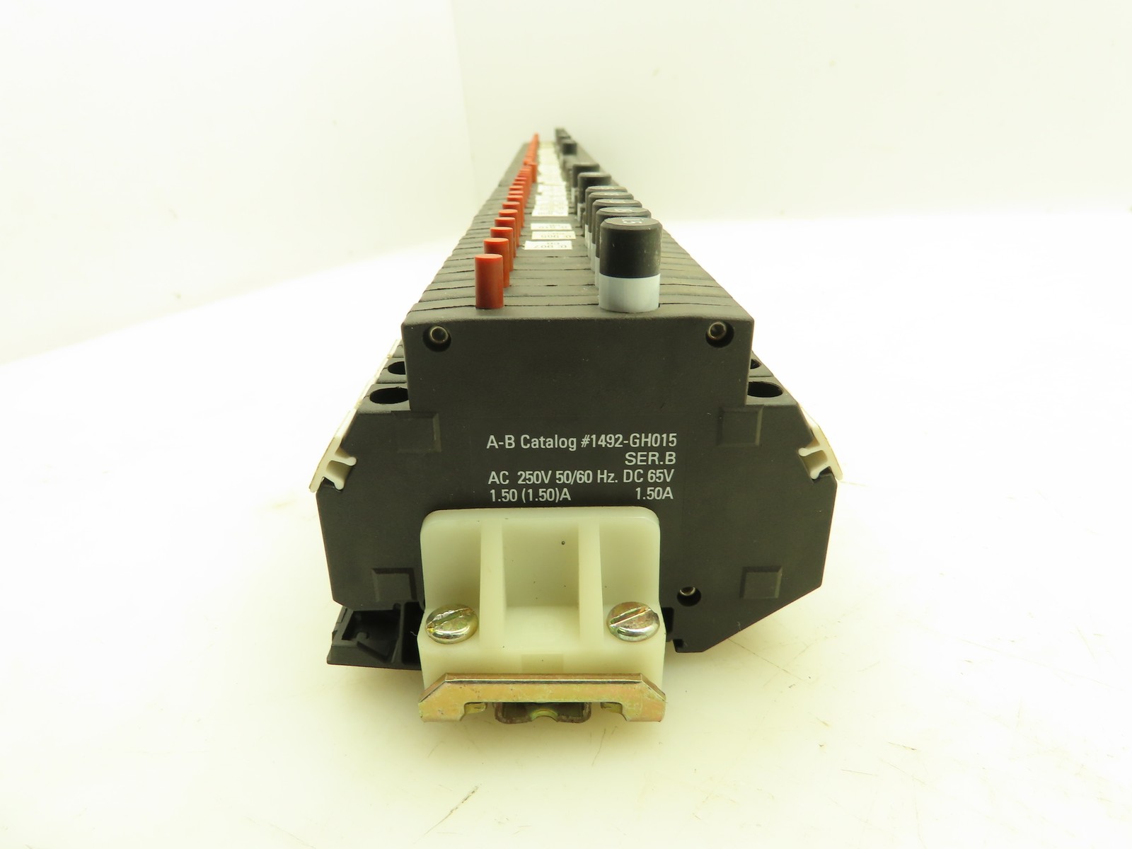 Allen Bradley 1492-GH015 Din Rail 1.5A Circuit Breaker Ser B 250V Lot of 45