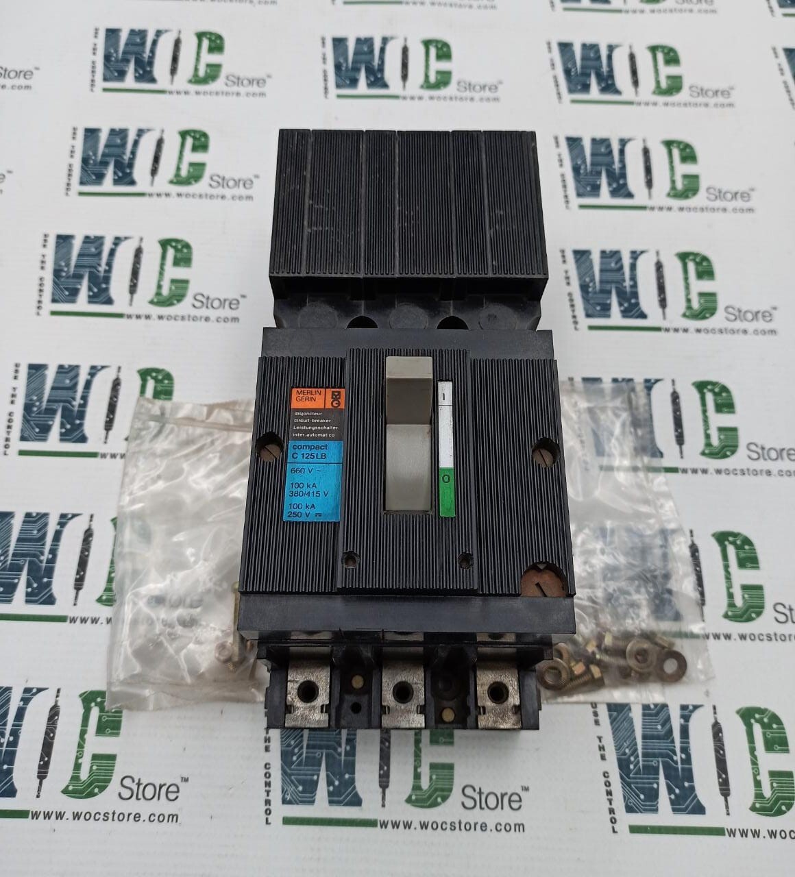 C125LB MERLIN GERIN CIRCUIT BREAKER 100 kA, 380/415V AC, 250V DC