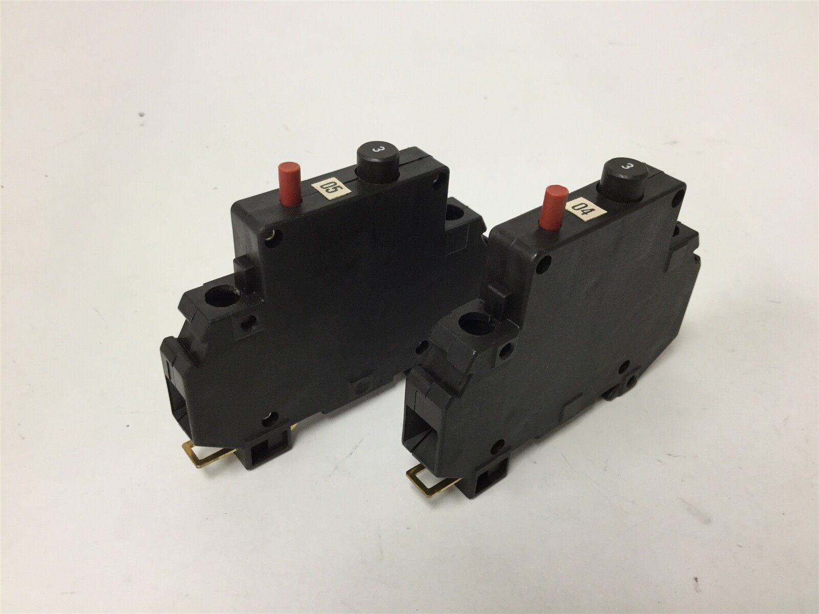 Lot of 2 Weidmuller 9101703500 Circuit Breakers, Rating: 3A 250VAC/65VDC, DIN