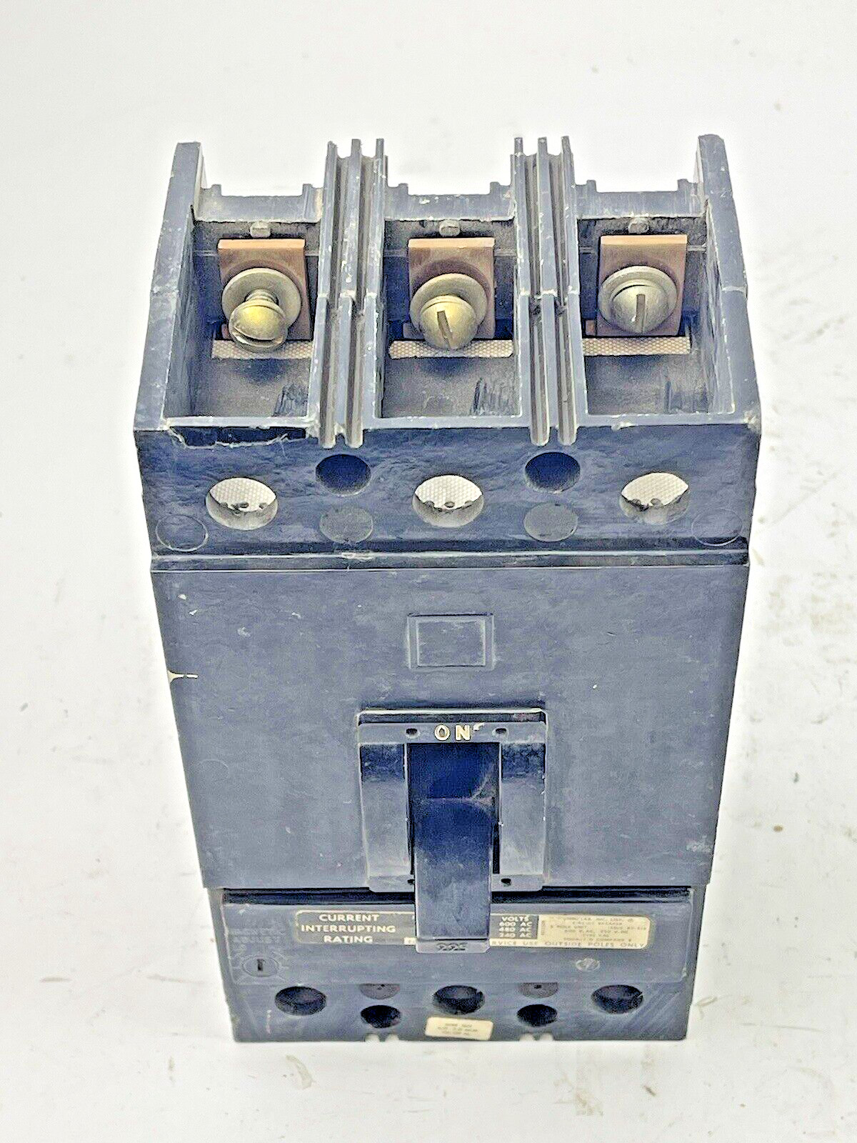 SQUARE D – KAP-36225 – CIRCUIT BREAKER – 225 AMP, 3 POLE, 600 VAC