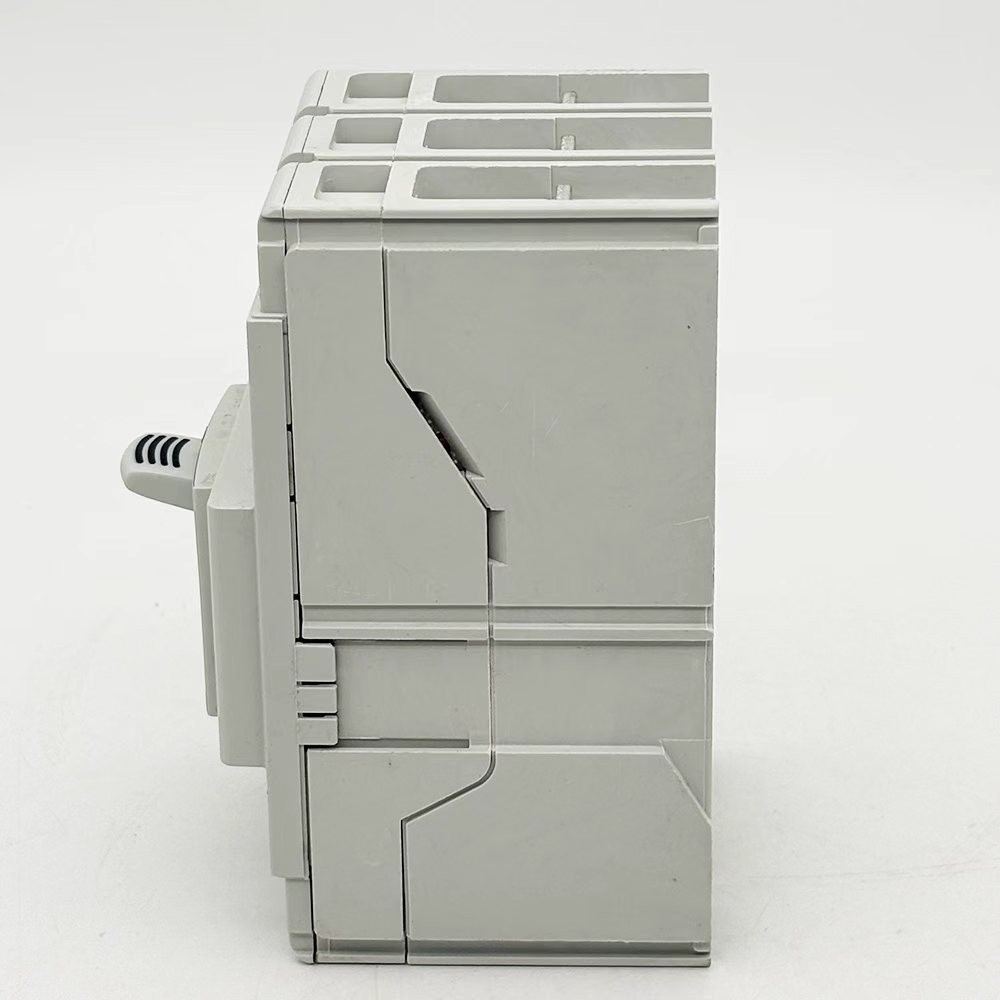 140G-G2C3-C40 140G 125A Frame Molded Case 40 A Ckt-Bkr 140GG2C3C40
