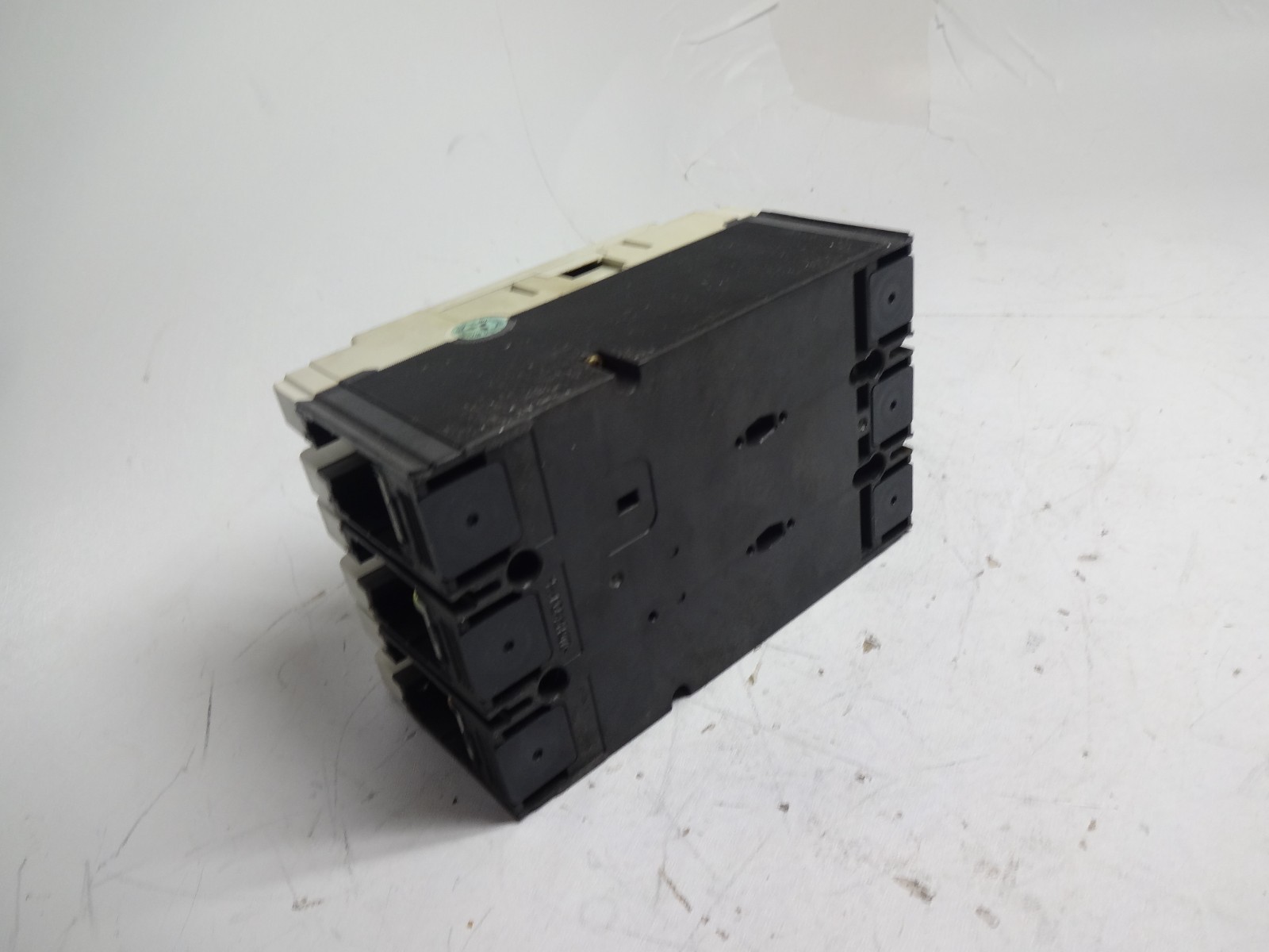 Mitsubishi NF-SJW3175 No-Fuse Circuit Breaker