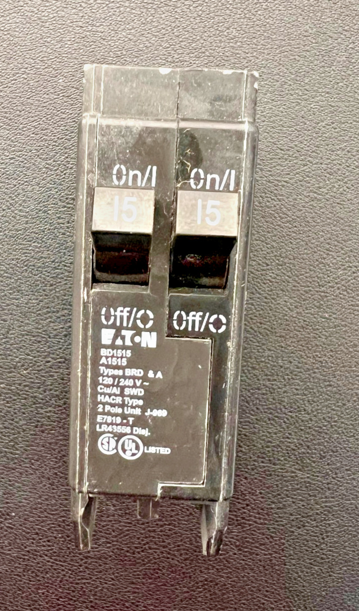 EATON BD1515 Type BR 15-amp 2 -Pole Tandem Circuit Breaker 120/240v 10 kAIC NEW*