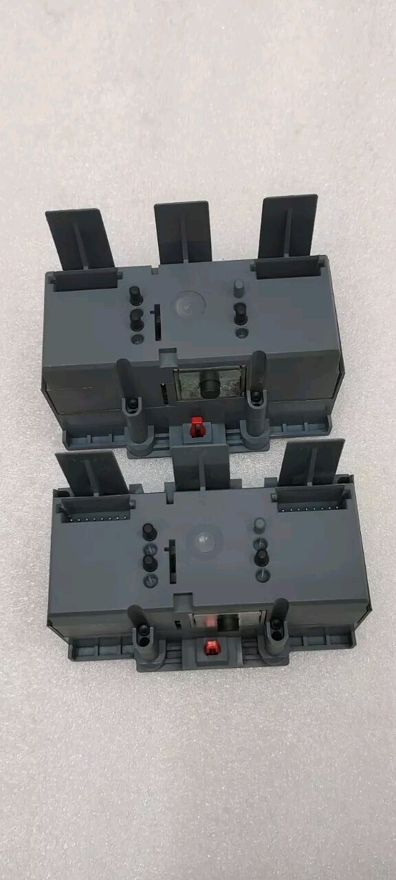 SIEMENS CIRCUIT BREAKER TRIP UNIT 3VT2 3VT9225-6AC00 250A FREE FAST SHIPPING