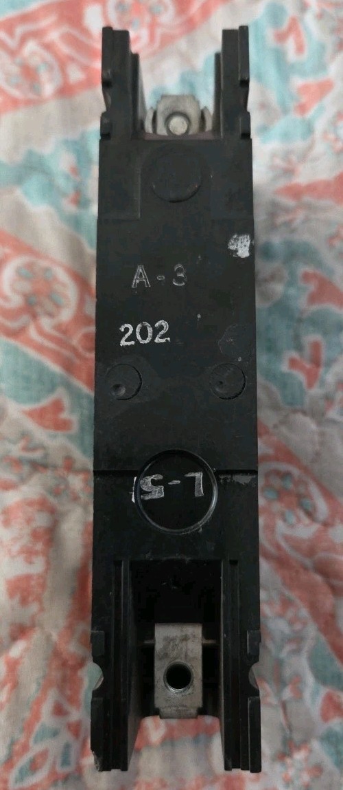 GE TED113020 Circuit Breaker 20A 1P 277V, J8