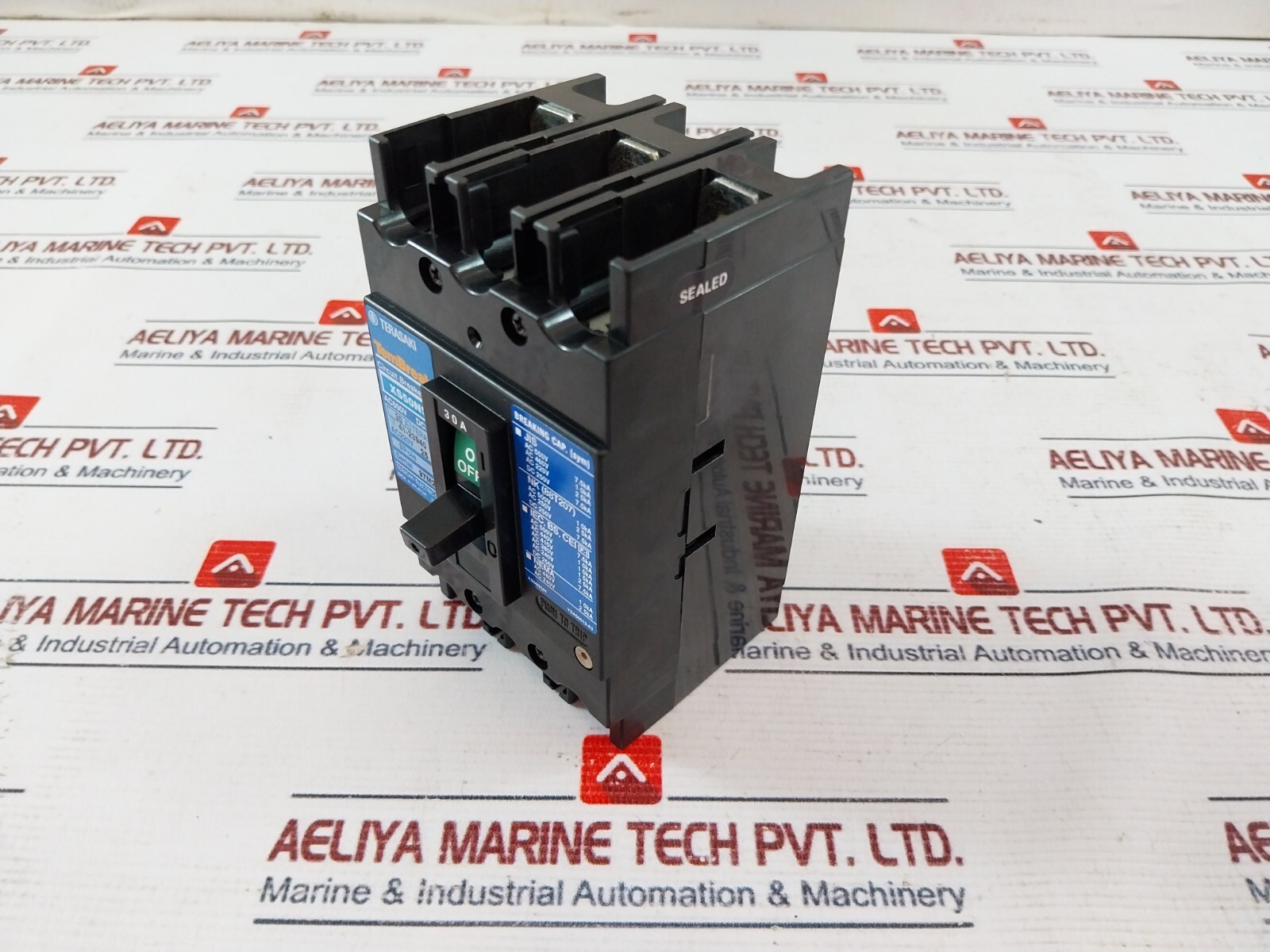 Terasaki Electric XS50NS Circuit Breaker 3 Pole 30A AC600V DC250V