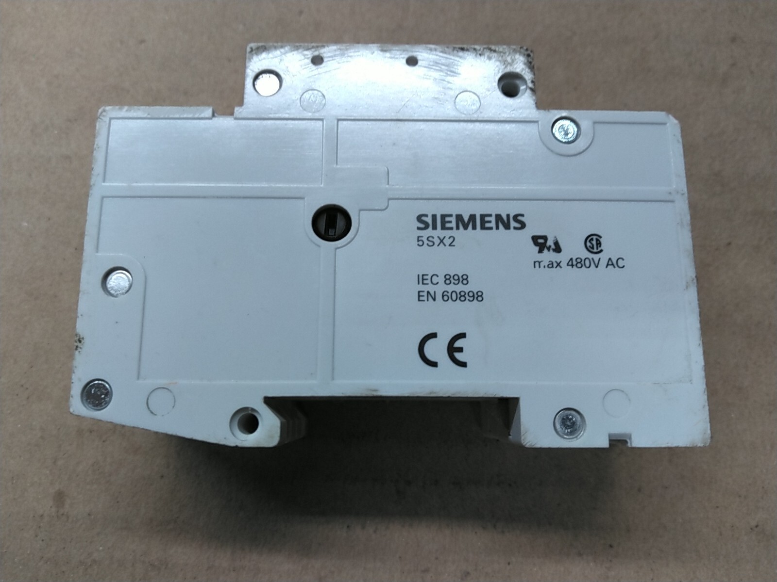 Siemens 5SX22-D16 DIN Mount Circuit Breaker 2-Pole 16Amp 400V
