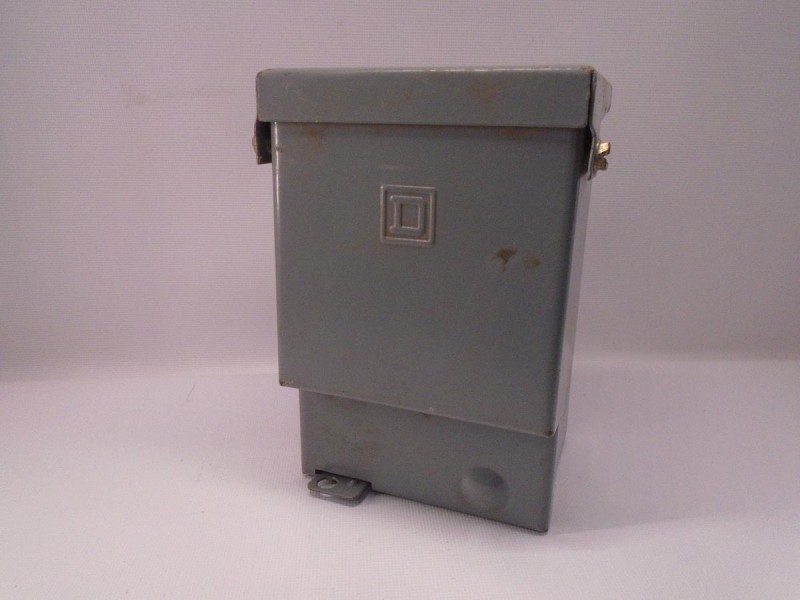 QO200TR SQUARE D MOLDED CASE SWITCH QO SERIES 60 AMP 2 POLE 240 VAC 22 KA EN NEW