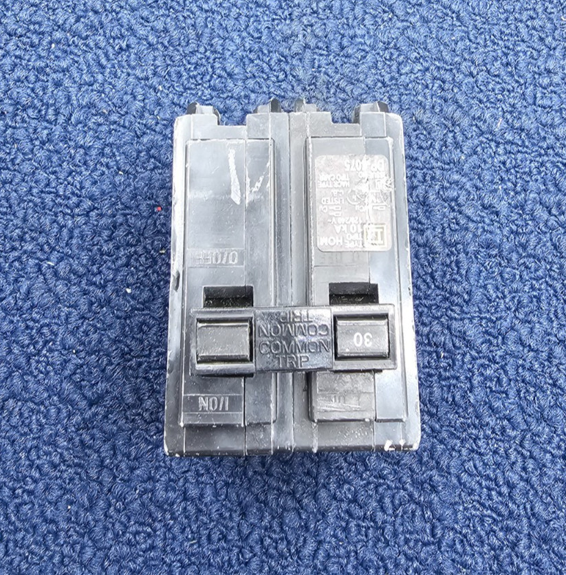 Square D DP-4075: HOM 10KA 120/240V 50/60Hz 2-Pole 30A Circuit Breaker