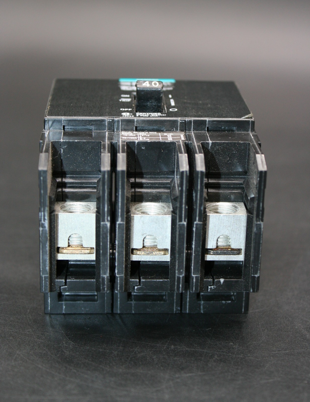 One (1) Siemens BQD6/BQD6340 Circuit Breaker 40 Amp, 3-Pole, 600Y/347 V Mexico