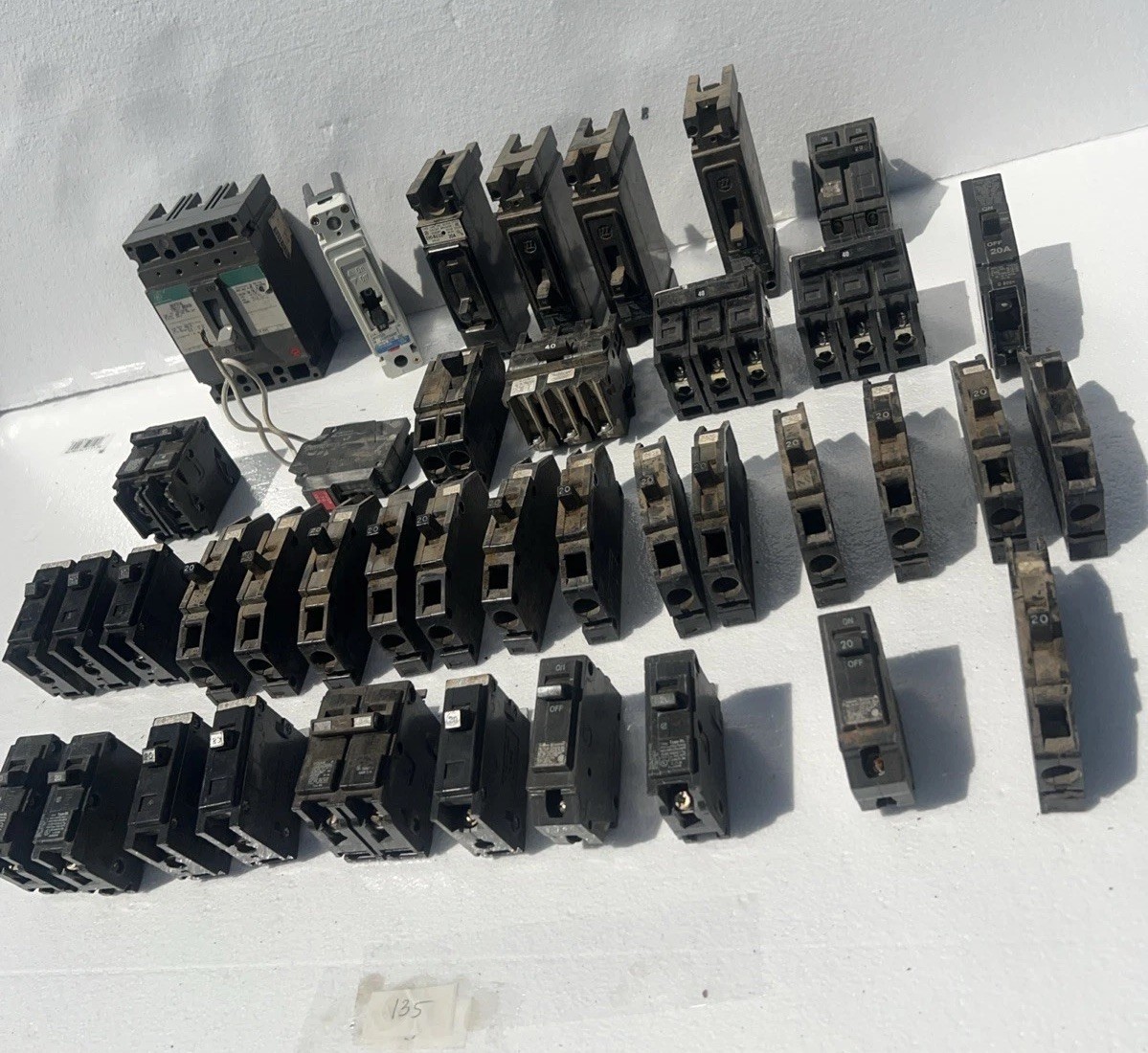 Lot of 40 Circuit Breakers assorted Single Double 3 Pole 20 30 60 Amp Lot 135