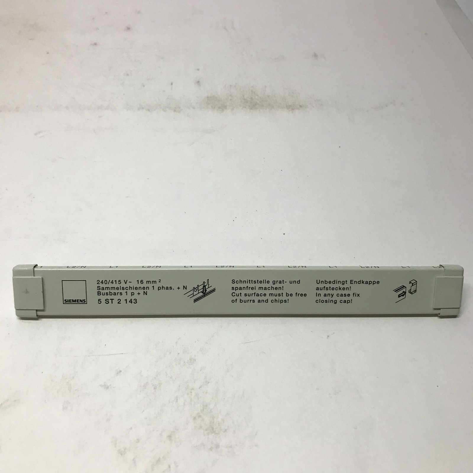 Siemens Busbars Qty 10 240/415 V 16 mm / with endcover (5ST2 143) New in box