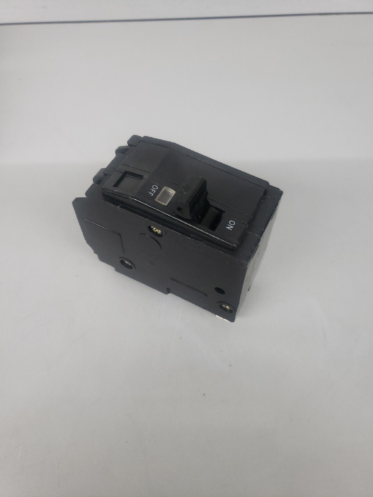 Square D QO240 2-Pole 40-Amp 120/240V Plug-In Circuit Breaker *AB
