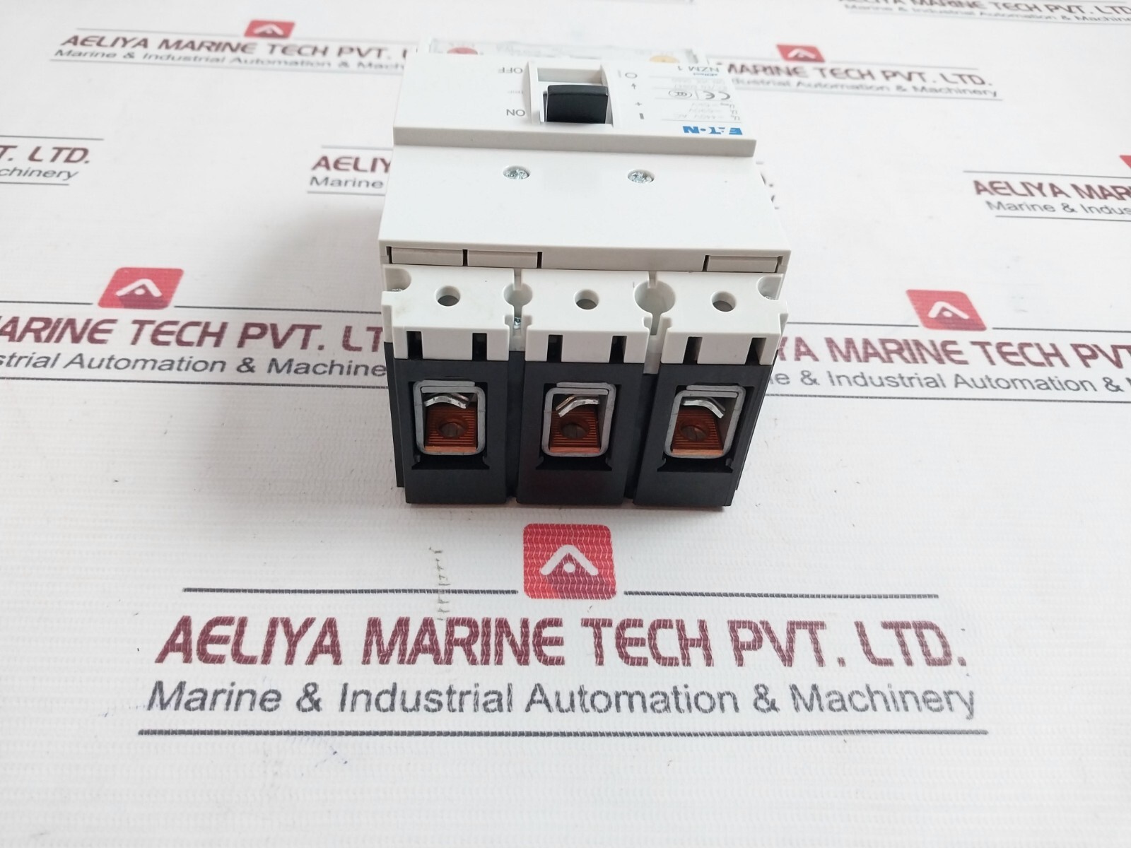EATON NZMB1-A125 Molded Case Circuit Breaker 690V 440VAC 1020B