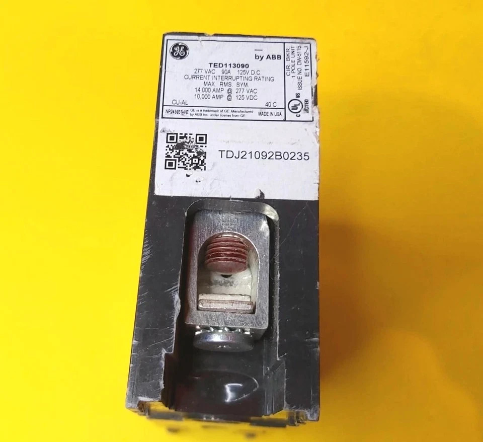 ⚡ GENERAL ELECTRIC GE TED113090 90A 1P 277 VAC 125 VDC E11592-J CIRCUIT BREAKER⚡