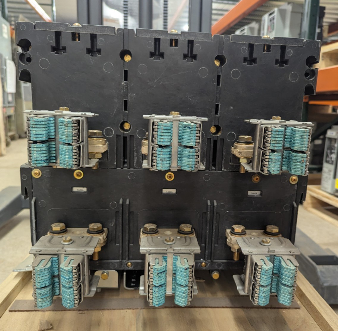 EATON CUTLER-HAMMER MAGNUM DS MDS6163WEA 1600AMP LOW VOLTAGE AC CIRCUIT BREAKER