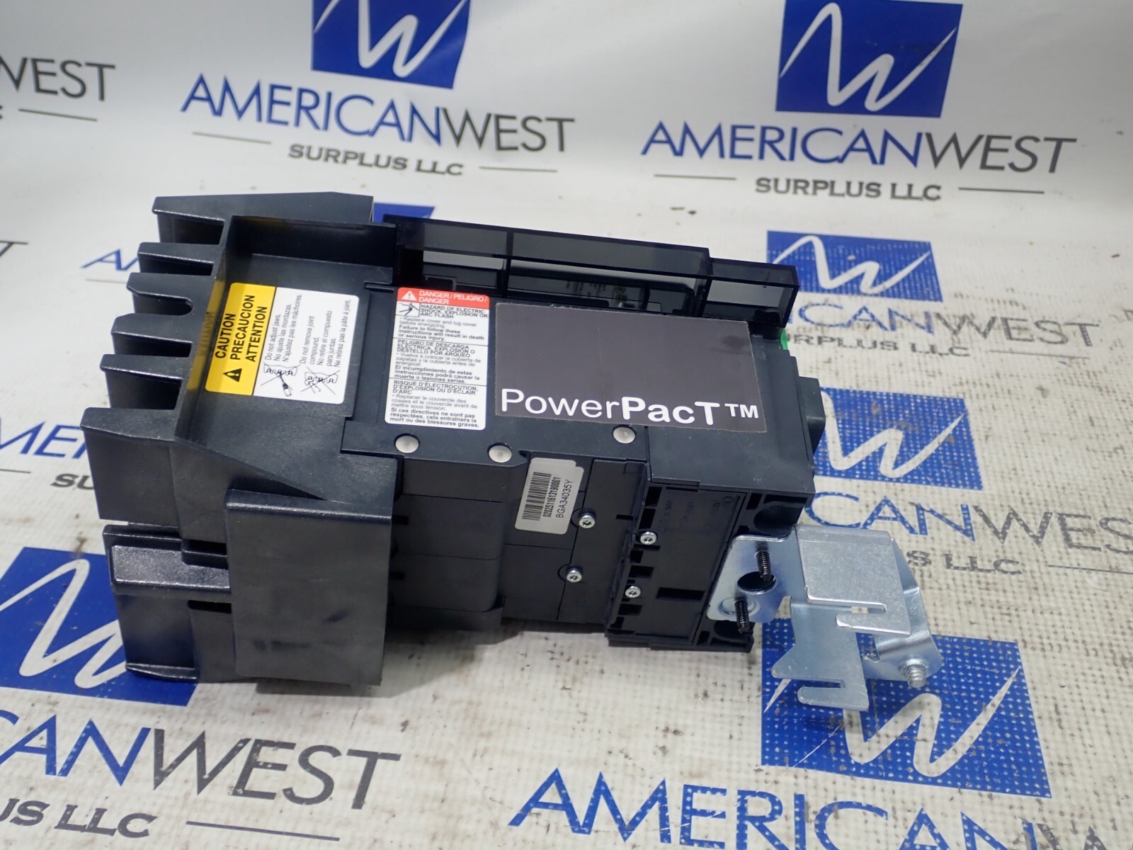 New Surplus Square D PowerPact I line BGA34035Y 35 amp 3 pole Circuit Breaker