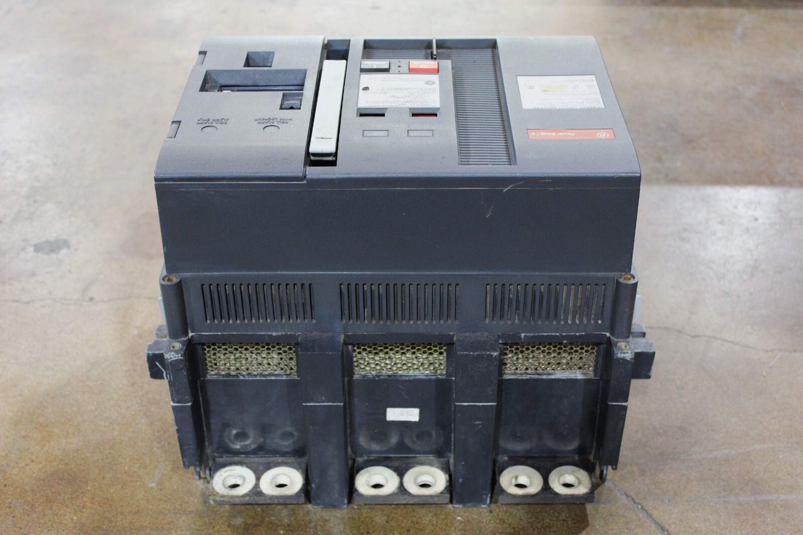 GE POWER BREAK II HI BRK 1600 AMP CIRCUIT BREAKER SHF16B216 – 600V AC 3 POLES