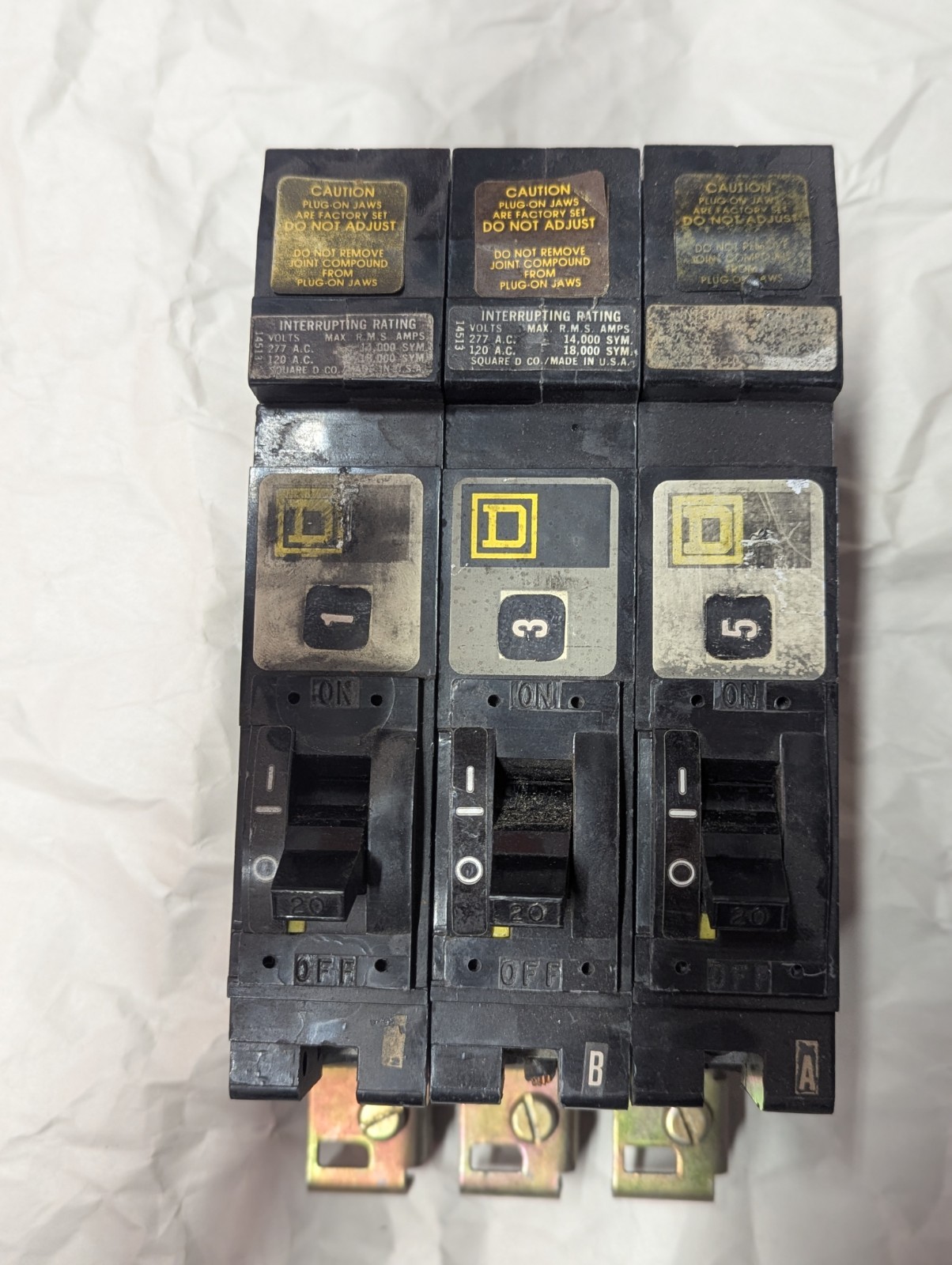 LOT OF 3 SQUARE D FY14020 CIRCUIT BREAKER 20 AMP 1-POLE 20A 277V ABC Phase Set