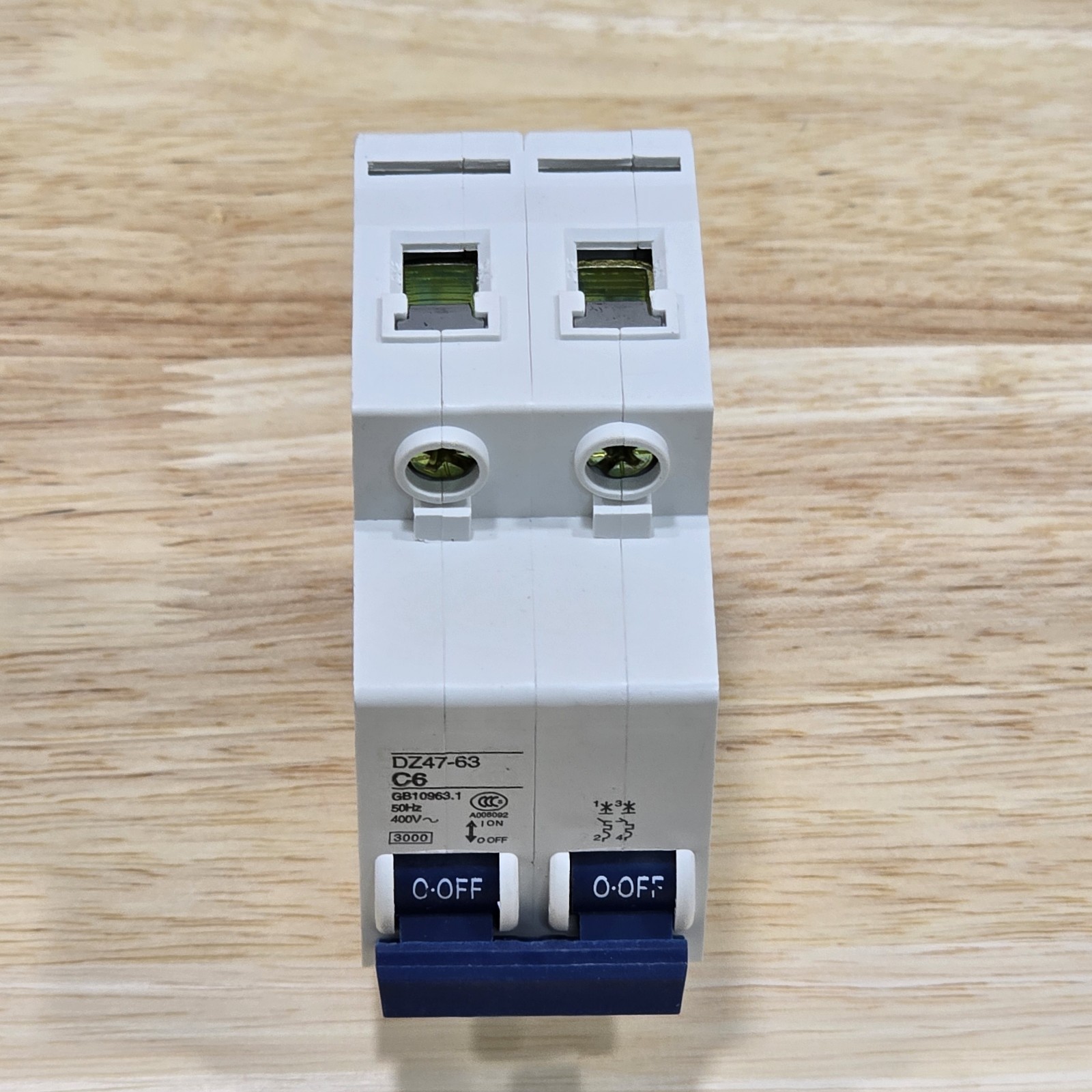 DZ47-63 C6 AC 400V 6A Overload Protection Miniature Circuit Breaker 2 Pole MCB