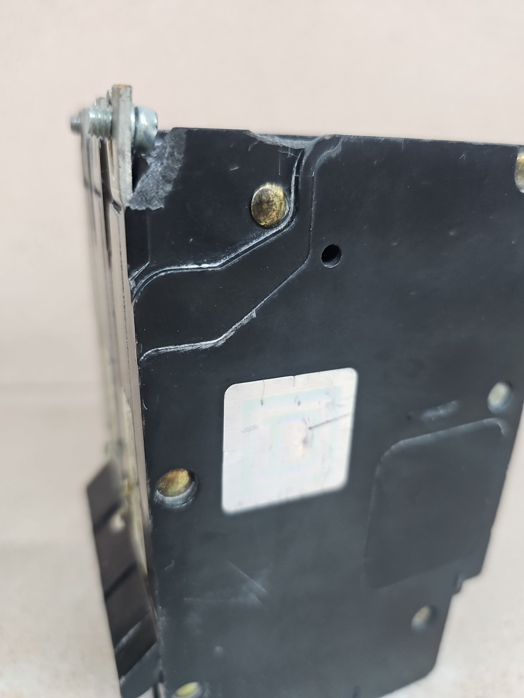 Square D EDB34060 60 Amp 3 Pole 277/480V EDB Circuit Breaker Bolt on See pics