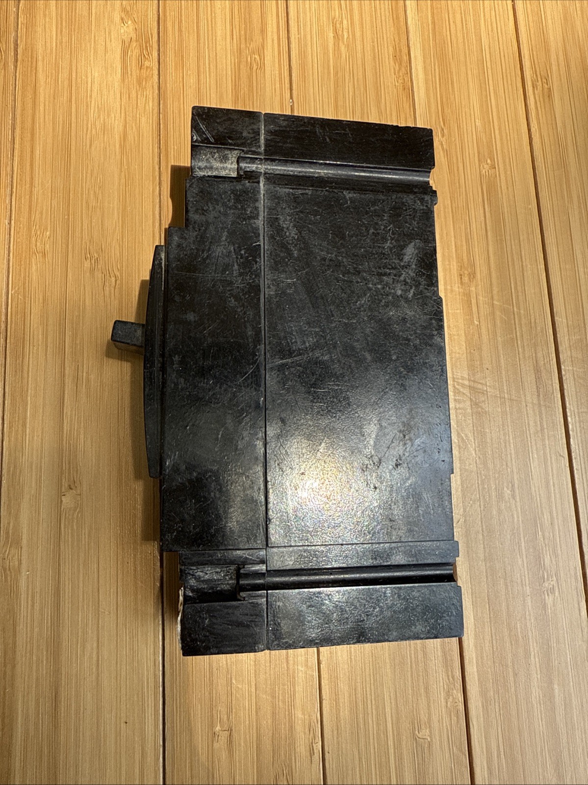 General Electric GE Circuit Breaker TED113030 227 VAC 30A 125 VDC Black