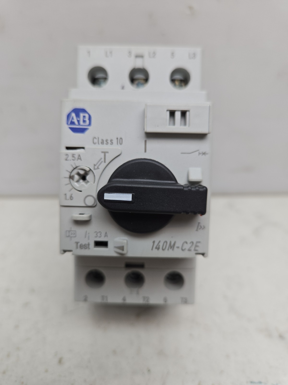Allen Bradley 140M-C2E-B25 Motor Protection Circuit Breaker 32A 1.6-2.5A Ser D