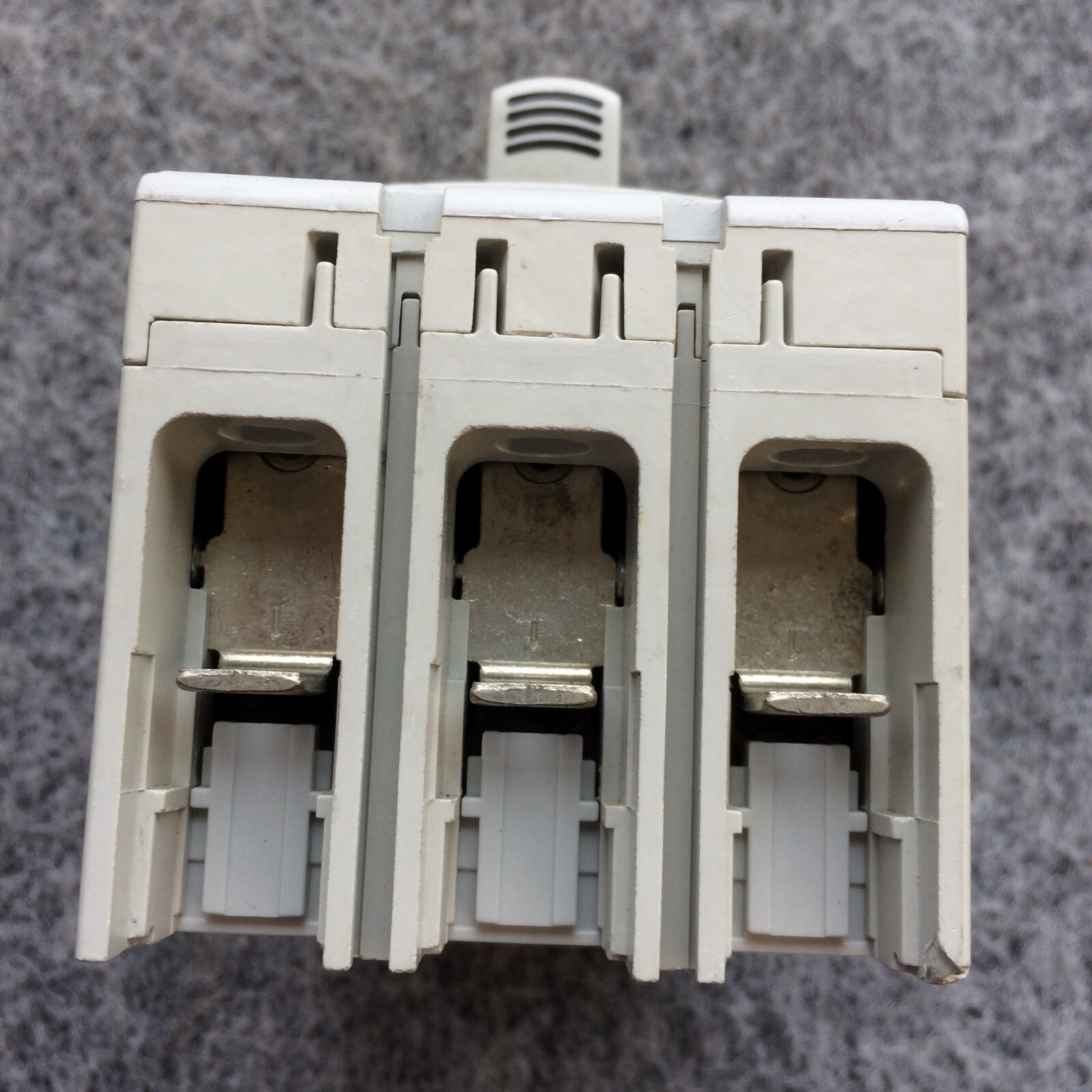 140G-G2C3-C40 Allen-Bradley 3-Pole 480V Molded Case Circuit Breaker