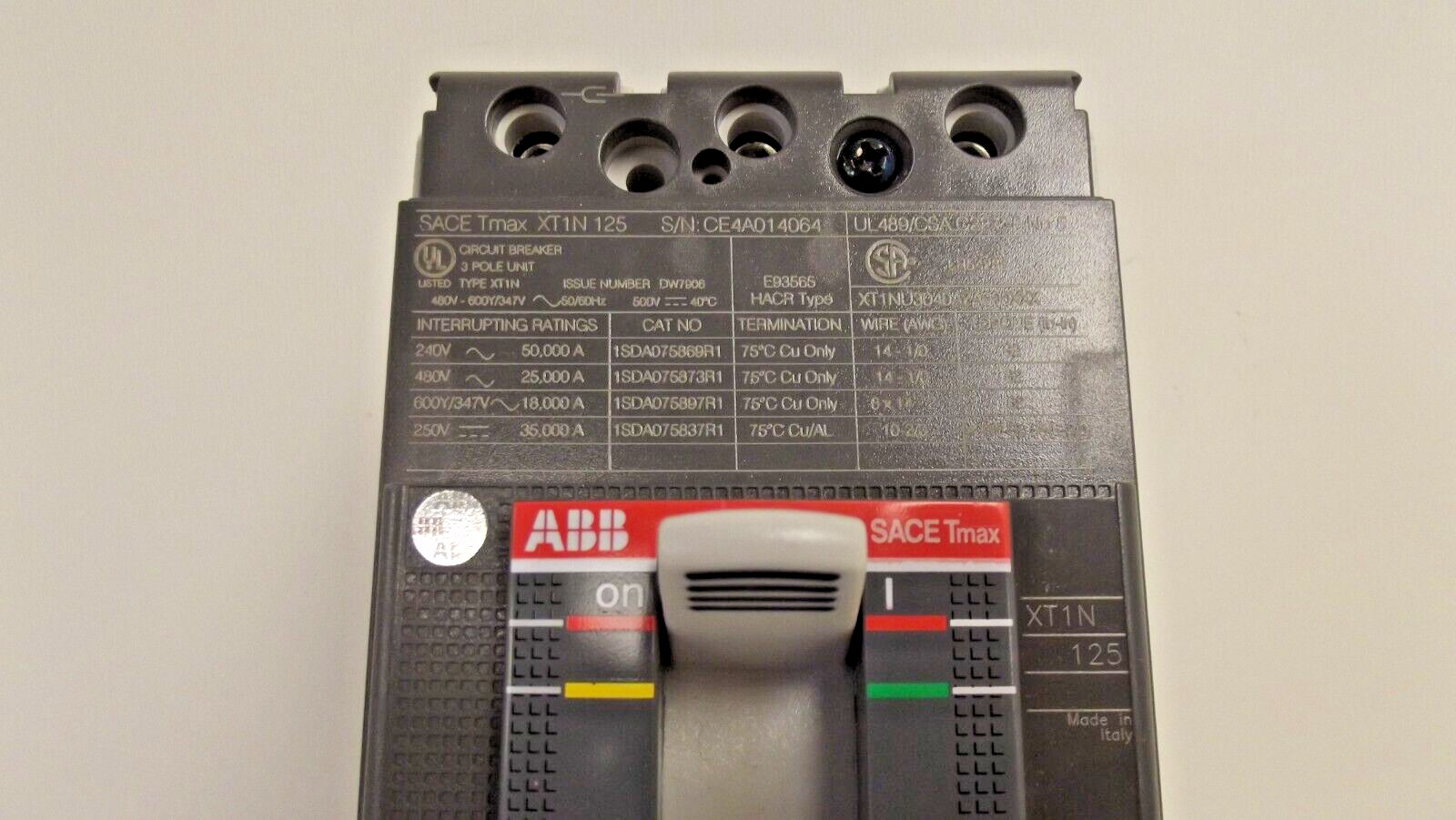 ABB SACE TMAX XT1 N 125 TMF 40-500 3P 44-4