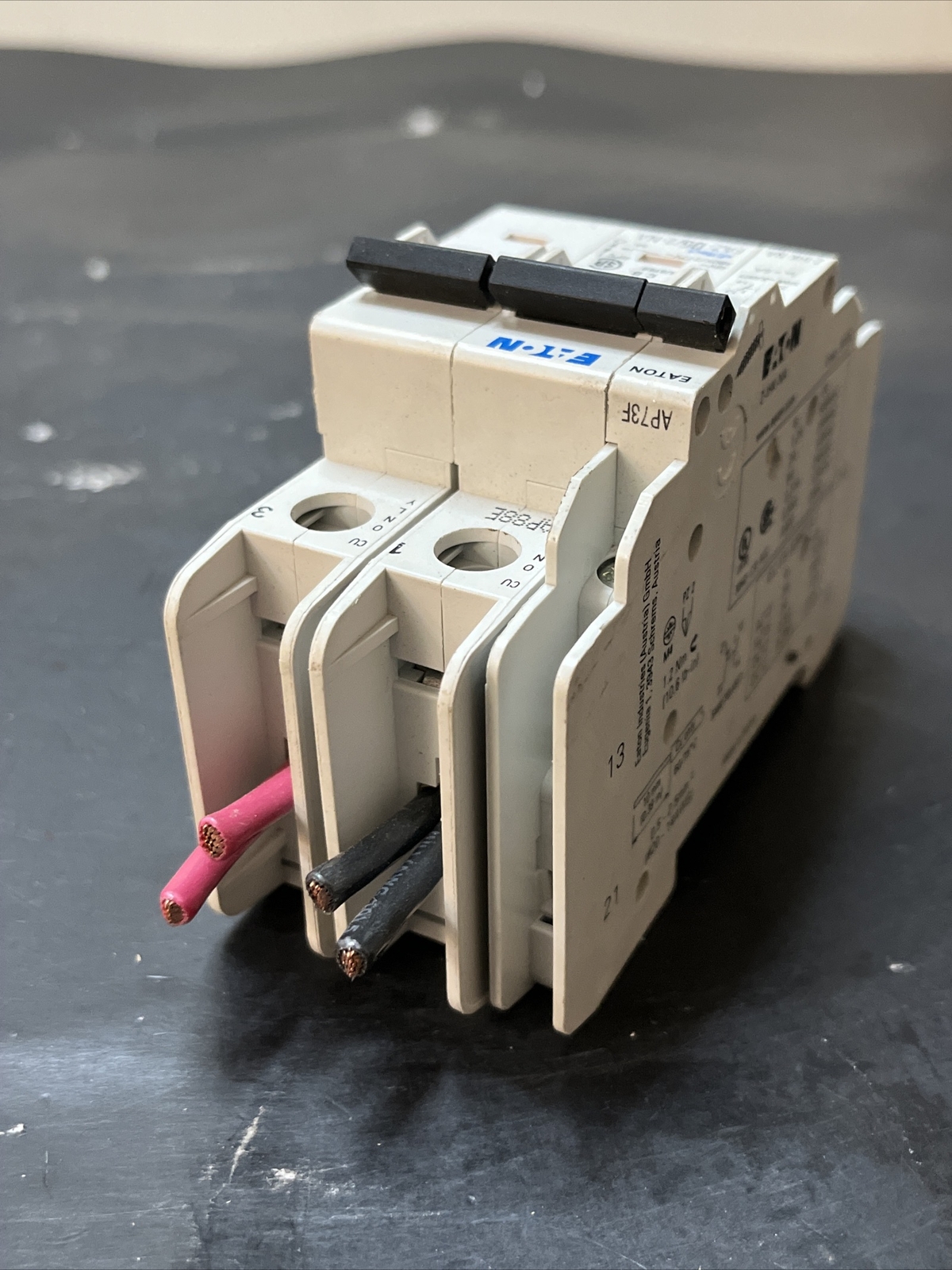 🔥🔥🔥Eaton NSB FAZ-D5/2-NA DIN Rail Breaker FAZ 2P 5A 480Y/277V 50/60Hz