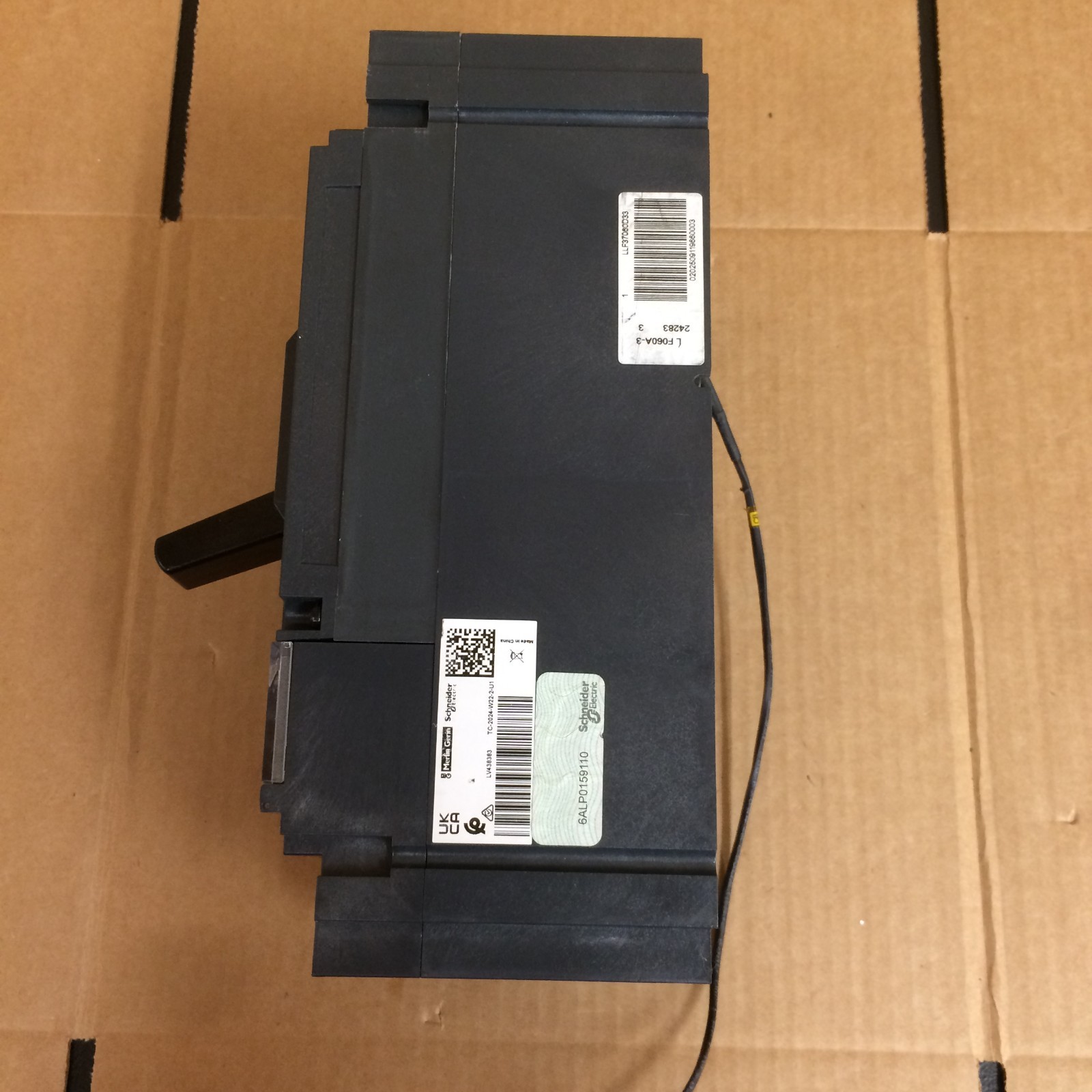 LLF37060D33 SQUARE D/SCHNEIDER ELECTRIC 600A LL1200 POWERPACT CIRCUIT BREAKER 3P