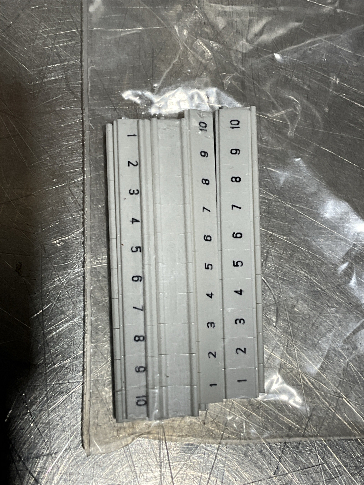 EATON XBMZBF5H/1 5MM FLAT TAGS PRINTED HORIZONTALLY NUMBERS Nos Surplus