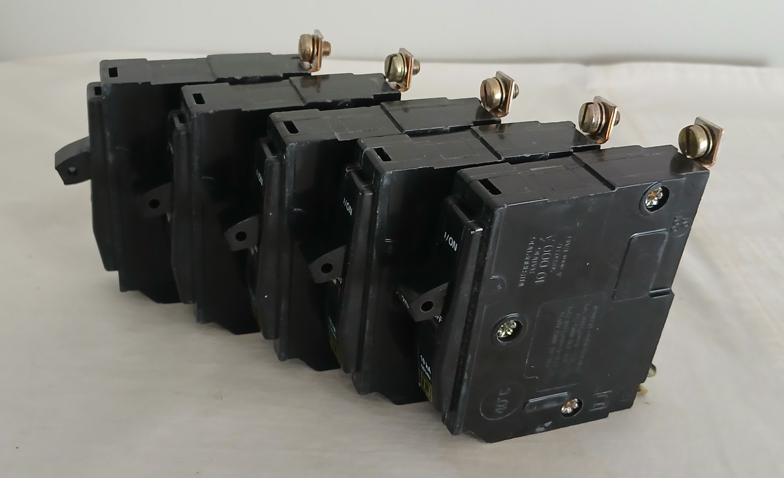 Square D Bolt-On Breaker. QOB120-20A, 120 Volt, 1P (Lot of 5) NEW. Ships Free