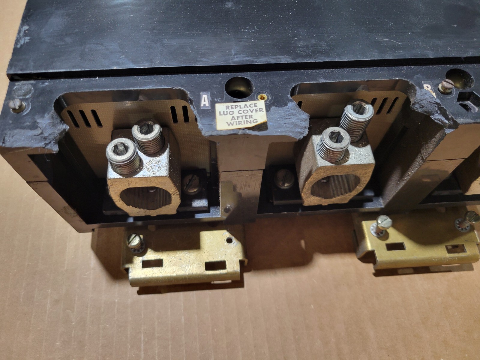 Square D IL34300 I-Limiter Circuit Breaker 300A 3P 480V Type IL