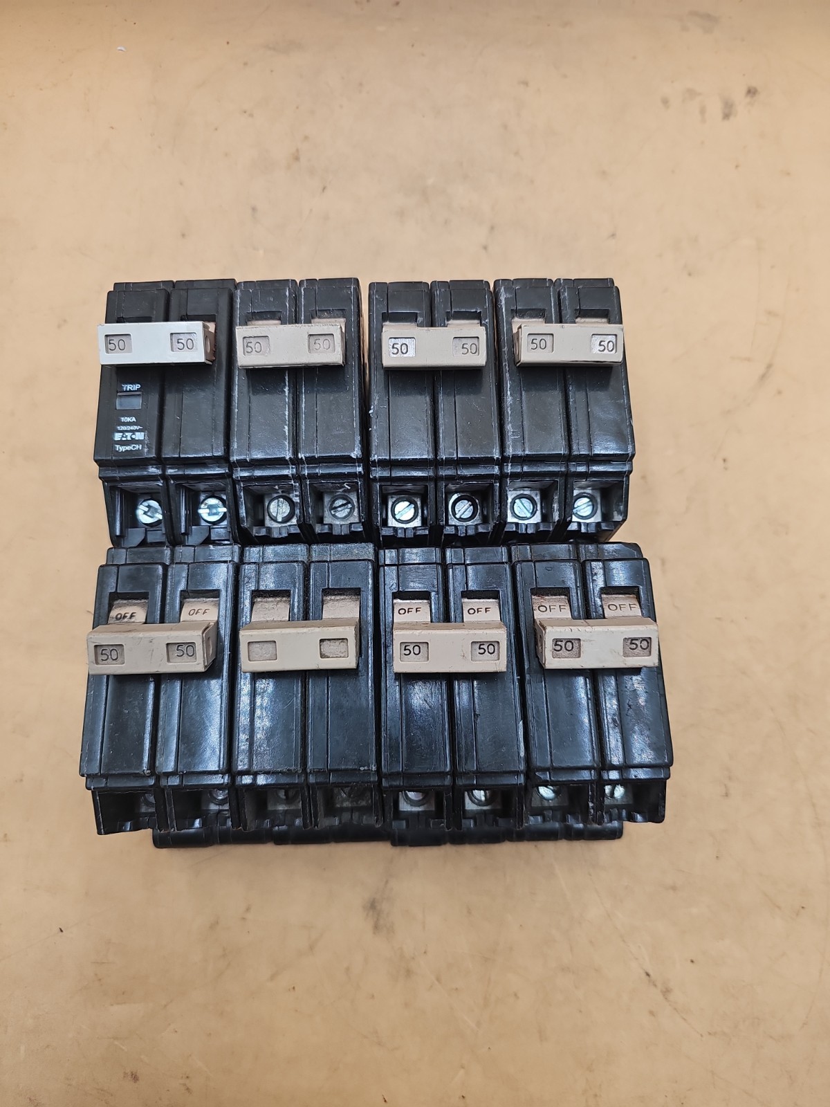LOT OF 8 Eaton Cutler Hammer CH250 2 Pole 50 Amp Circuit Breakers. Plastic Foot